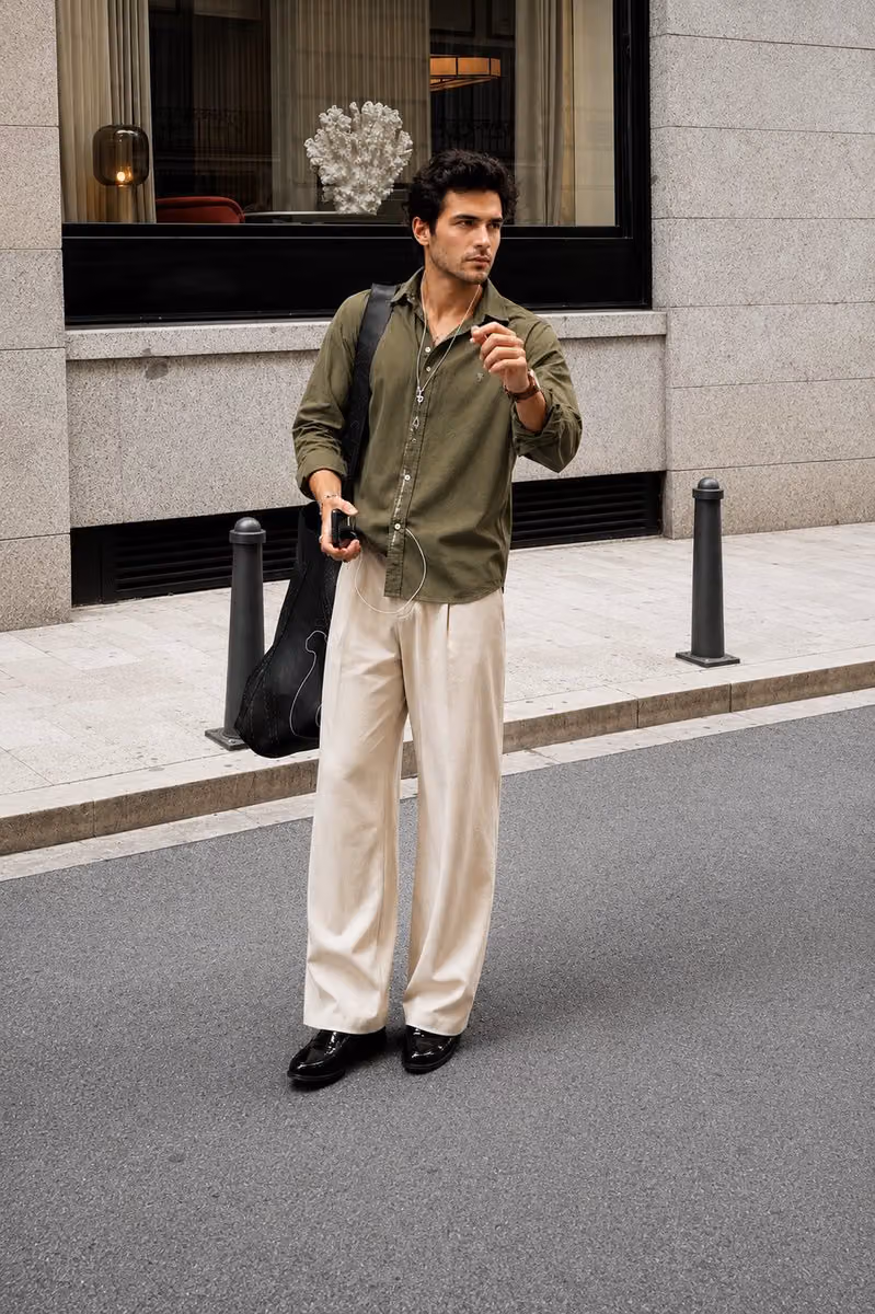 Ultra realistic full body street fashion portrait of a hands